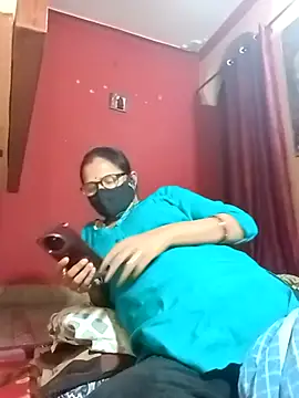 Snapshot of runi31 chatting on November 28, 5:48 pm runi31 online show from November 28, 5:48 pm