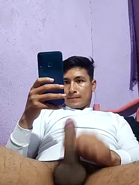 Snapshot of EduardoEspinoza12 chatting on September 12, 10:32 pm EduardoEspinoza12 online show from September 12, 10:32 pm