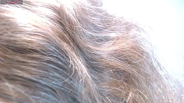 Snapshot of Ju-Hot chatting on December 7, 9:00 pm Ju-Hot online show from December 7, 9:00 pm