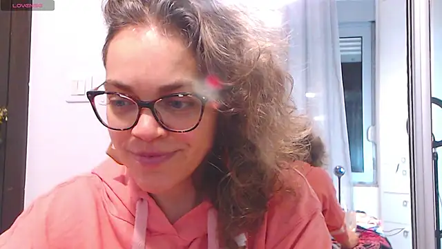 Snapshot of Ju-Hot chatting on January 21, 5:20 pm Ju-Hot online show from January 21, 5:20 pm