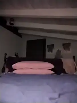 Snapshot of divinaerotica chatting on November 20, 8:41 pm divinaerotica online show from November 20, 8:41 pm