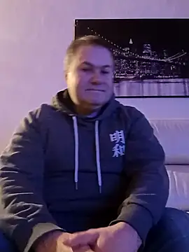 Snapshot of Pourleplasirs chatting on February 3, 3:09 am Pourleplasirs online show from February 3, 3:09 am