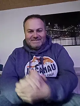 Snapshot of Pourleplasirs chatting on November 11, 1:05 am Pourleplasirs online show from November 11, 1:05 am