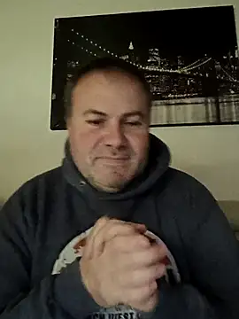 Snapshot of Pourleplasirs chatting on December 14, 10:58 pm Pourleplasirs online show from December 14, 10:58 pm