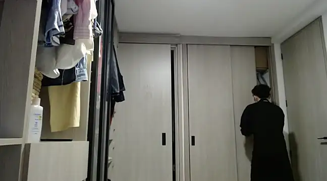 Snapshot of miketwink chatting on March 17, 4:19 am miketwink online show from March 17, 4:19 am