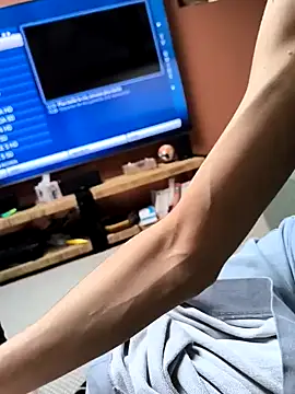 Snapshot of mialovelybb chatting on January 30, 11:55 am mialovelybb online show from January 30, 11:55 am