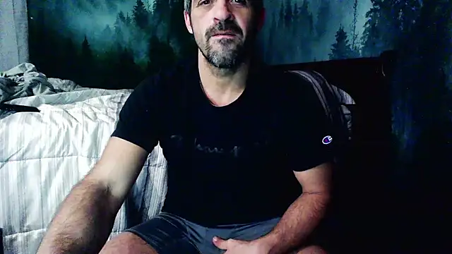 Snapshot of Troyt87 chatting on January 7, 7:10 am Troyt87 online show from January 7, 7:10 am