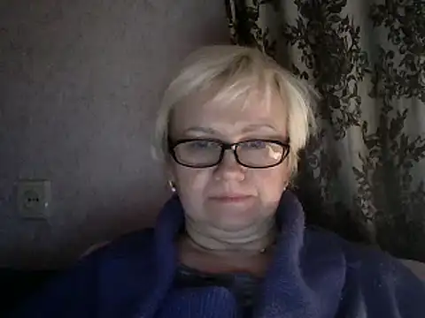 Snapshot of Mayya4321 chatting on February 4, 1:48 pm Mayya4321 online show from February 4, 1:48 pm