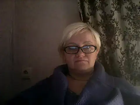 Snapshot of Mayya4321 chatting on February 5, 8:43 am Mayya4321 online show from February 5, 8:43 am