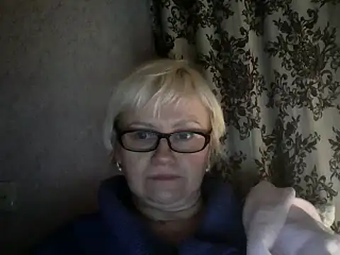 Snapshot of Mayya4321 chatting on February 7, 4:03 pm Mayya4321 online show from February 7, 4:03 pm