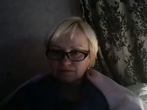 Snapshot of Mayya4321 chatting on February 7, 7:06 pm Mayya4321 online show from February 7, 7:06 pm