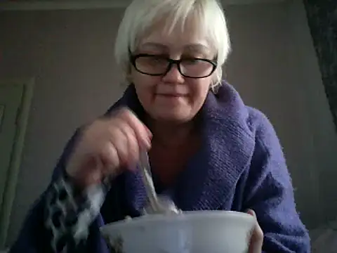 Snapshot of Mayya4321 chatting on February 14, 1:51 pm Mayya4321 online show from February 14, 1:51 pm