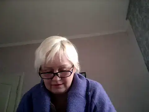 Snapshot of Mayya4321 chatting on February 18, 1:22 pm Mayya4321 online show from February 18, 1:22 pm