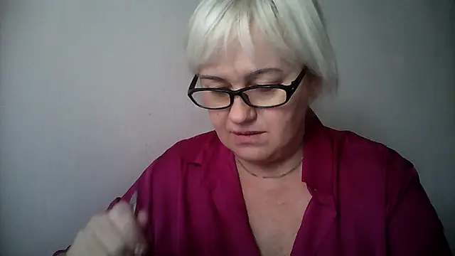 Snapshot of Mayya4321 chatting on October 2, 10:22 am Mayya4321 online show from October 2, 10:22 am