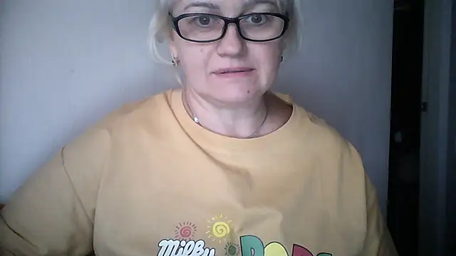 Snapshot of Mayya4321 chatting on October 7, 1:08 pm Mayya4321 online show from October 7, 1:08 pm