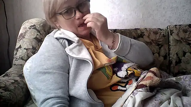 Mayya4321 online show from April 25, 1:41 pm