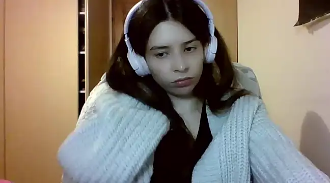 Snapshot of LariceSexy chatting on February 8, 10:19 pm LariceSexy online show from February 8, 10:19 pm