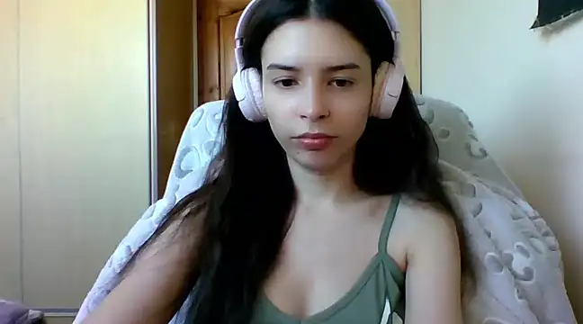 Snapshot of LariceSexy chatting on February 19, 1:06 pm LariceSexy online show from February 19, 1:06 pm