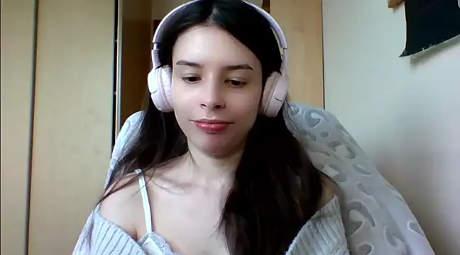 Snapshot of LariceSexy chatting on March 11, 1:34 pm LariceSexy online show from March 11, 1:34 pm