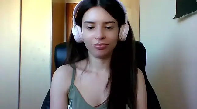 Snapshot of LariceSexy chatting on March 18, 4:15 pm LariceSexy online show from March 18, 4:15 pm
