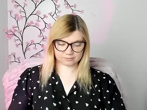 Lola moree online show from May 20, 11:49 am