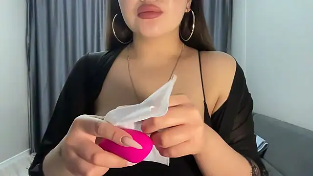 Snapshot of anora_sunny chatting on March 2, 9:54 pm anora sunny online show from March 2, 9:54 pm