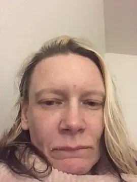 blondey206 online show from March 4, 4:06 am