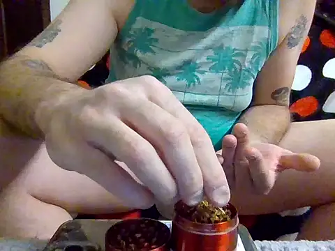 Snapshot of lebaneeseguy chatting on November 3, 10:21 pm lebaneeseguy online show from November 3, 10:21 pm