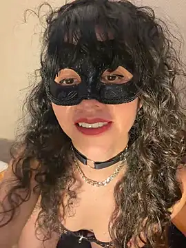 Snapshot of sexy_ana chatting on June 1, 7:37 pm sexy ana online show from June 1, 7:37 pm
