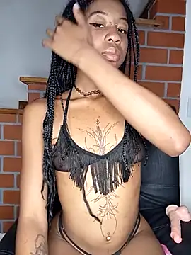 Snapshot of Zaira_Rose_ chatting on February 23, 1:32 pm Zaira Rose online show from February 23, 1:32 pm