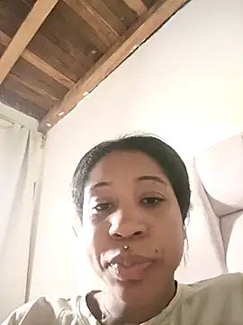 Zaira Rose  online show from April 28, 4:17 am