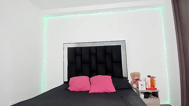 victoriacolin online show from February 28, 12:31 pm