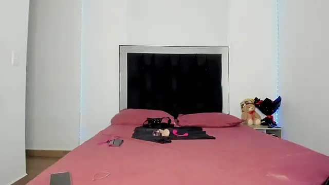 victoriacolin online show from February 7, 11:58 am