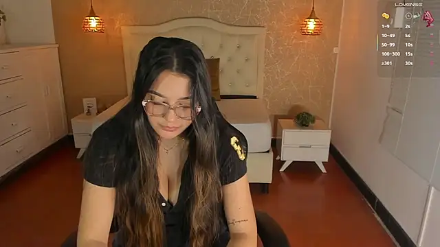 Hadley  online show from October 28, 2:59 am