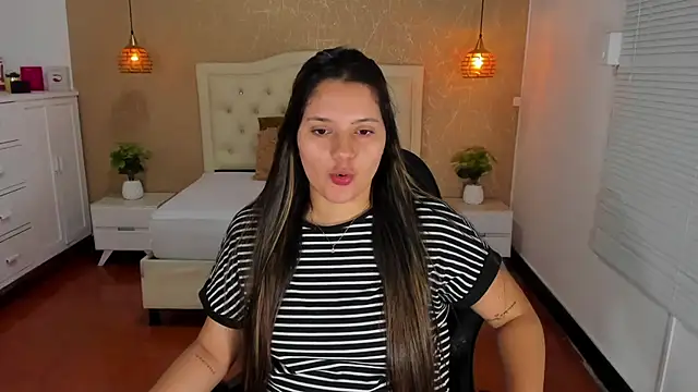 Hadley  online show from June 2, 3:08 am