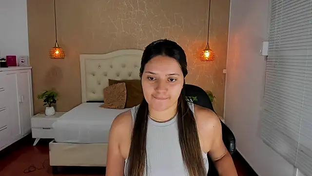 Hadley  online show from June 17, 3:09 am