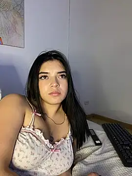 Snapshot of eileensophi chatting on March 8, 9:28 am eileensophi online show from March 8, 9:28 am