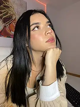 Snapshot of eileensophi chatting on March 11, 6:43 am eileensophi online show from March 11, 6:43 am