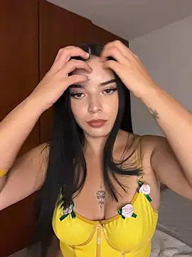 eileensophi online show from June 11, 2:44 am