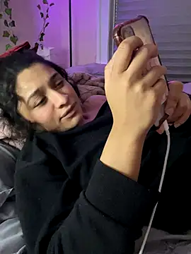 Snapshot of Cristinasunny chatting on December 14, 11:48 am Cristinasunny online show from December 14, 11:48 am