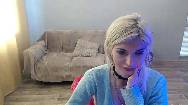 SexyBeatriice online show from April 27, 7:39 am