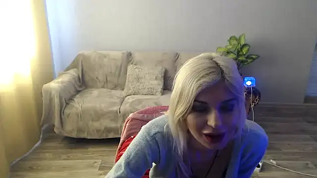 SexyBeatriice online show from April 30, 6:31 am