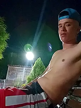 arevalo1124 online show from March 13, 5:11 am