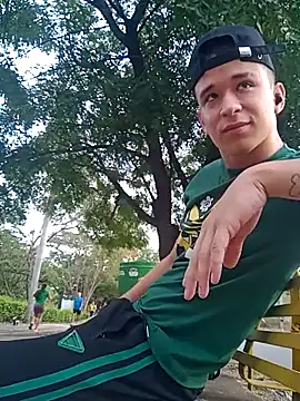 arevalo1124 online show from September 25, 9:40 pm