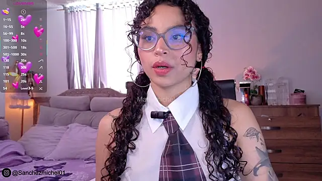 Marivimichel1 online show from October 18, 7:03 pm