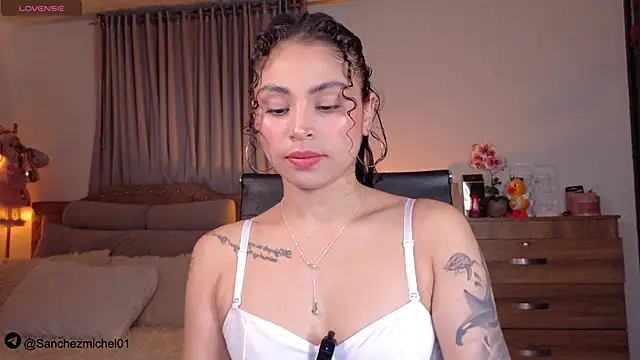 Marivimichel1 online show from November 21, 5:06 am