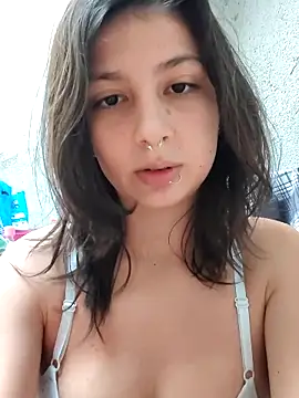 Maiden-Hot online show from February 17, 8:48 pm