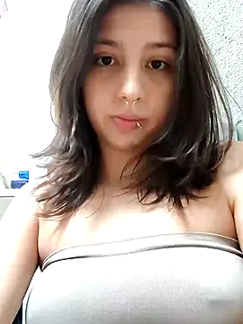 Maiden-Hot online show from March 10, 7:19 pm