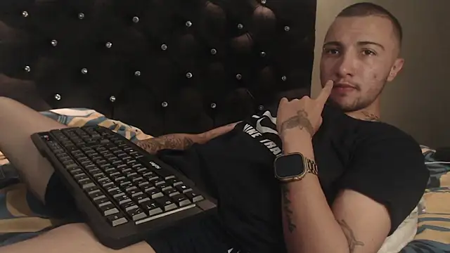 FemToMale online show from March 1, 11:47 pm