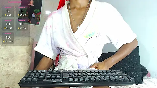 Snapshot of k_stormi_ chatting on November 5, 6:57 am k stormi online show from November 5, 6:57 am